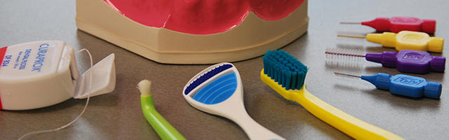 How To Use An Interdental Toothbrush
